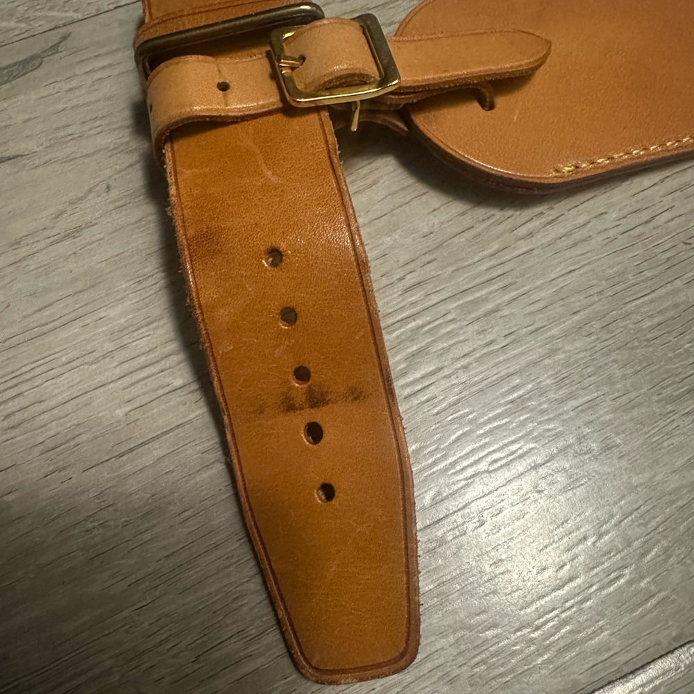 Authentic Louis Vuitton Leather Travel Name Tag Poignet Set in Brown - Picture 4 of 8
